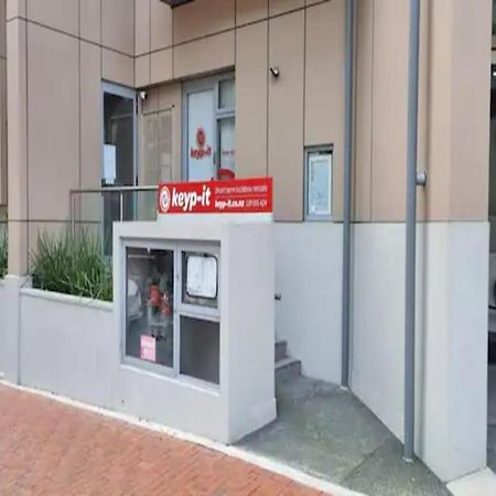 Stylish Central City 1-Bedroom With Patio Auckland Exterior photo