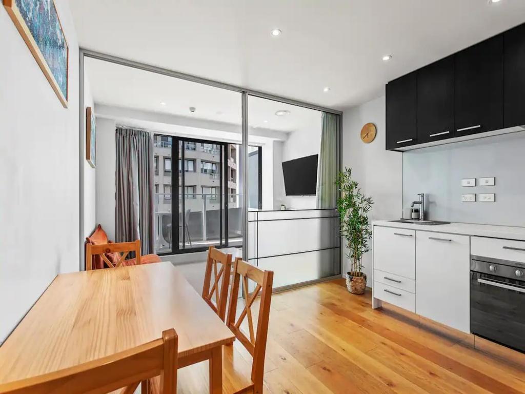 Stylish Central City 1-Bedroom With Patio Auckland Exterior photo